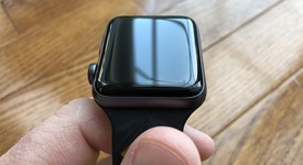 Good
													Apple Watch Series 3 42mm - Unlocked, Gray, A1861, Aluminum, photo 3 of 8