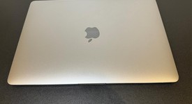 Good
													MacBook Pro 2020 - 13" - I5, Gray, 256 GB, 16 GB, photo 5 of 9