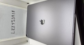 Mint
													Apple iPad Air 13" (M3) 2025 - Unlocked, Gray, 128 GB, photo 5 of 6