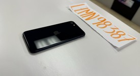 Mint
													Apple iPhone SE 3rd Gen 2022 - Unlocked, Midnight, 64 GB, A2595, photo 4 of 6