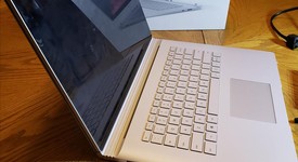 Good
													Microsoft Surface Book 2 15" - I7, 1 TB, 16 GB, photo 3 of 6