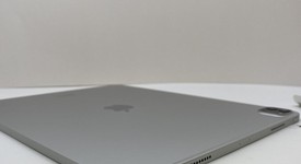 Mint
													Apple iPad Pro 12.9" 6th Gen 2022 - Wi-Fi, Silver, 256 GB, photo 5 of 5