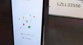 Mint
													Google Pixel 2 XL - Verizon, Black, 128 GB, Verizon Edition, photo 5 of 5