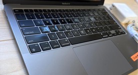 Good
													MacBook Air 2020 - 13" - Apple M1, Gray, 256 GB, 8 GB, photo 4 of 7