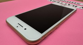 Good
													Apple iPhone 8 - Unlocked, Gold, 64 GB, A1863, photo 4 of 13