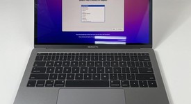 Mint
													MacBook Pro 2016 (With Touch Bar) - 13" - Gray, 256 GB, 8 GB, photo 2 of 9