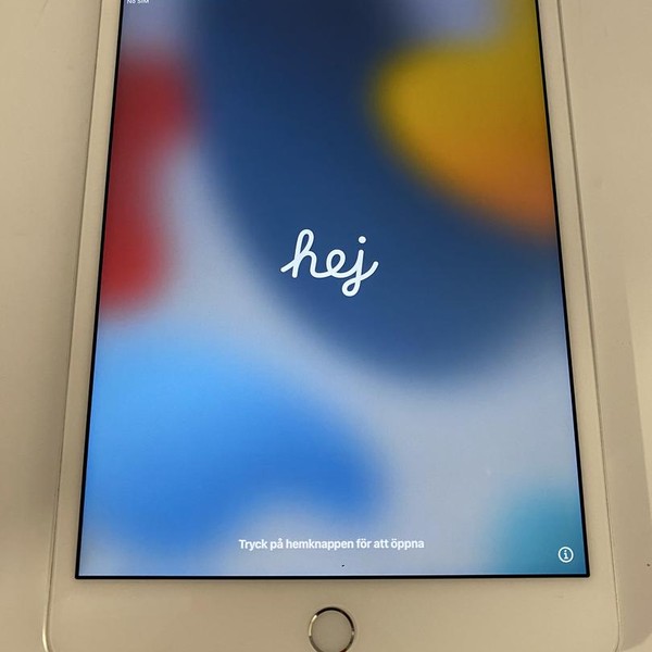Apple iPad Mini 4 - Wi-Fi, 128 GB, Silver