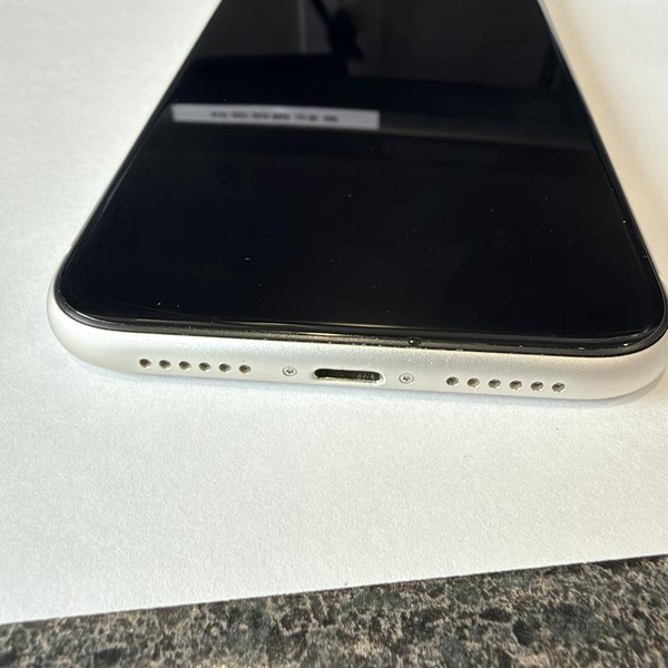 Apple iPhone 11 - Unlocked, 64 GB, White, A2111