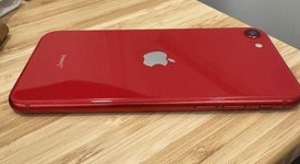 Good
													Apple iPhone SE 2nd Gen 2020 - Unlocked, Red, 64 GB, A2275, photo 4 of 7