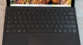 Good
													Microsoft Surface Pro 5 (2017) - Wi-Fi, Silver, 256 GB, 8 GB, photo 1 of 8