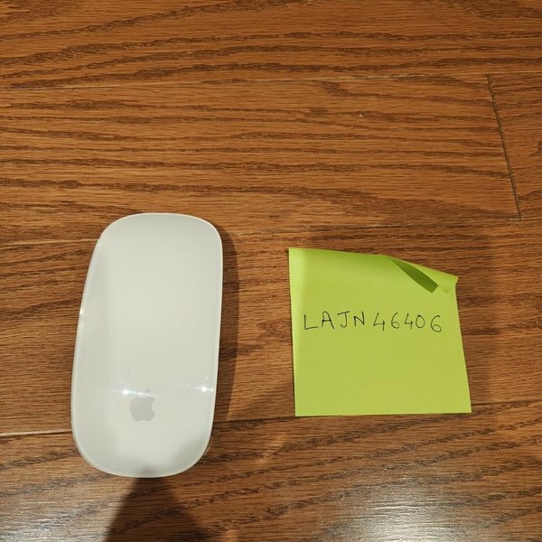 Apple Magic Mouse - White