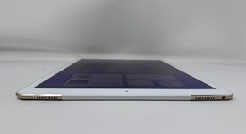 Good
													Apple iPad Pro 12.9" 1st Gen 2015 - Unlocked, Gold, 128 GB, A1652, 1st Gen 2015, photo 4 of 6