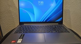 Mint
													Lenovo Slim Laptop, photo 1 of 16