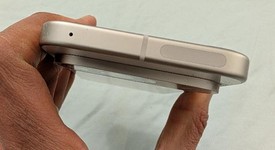 Mint
													Google Pixel 9 - Unlocked, Porcelain, 128 GB, 12 GB, G2YBB, photo 4 of 11