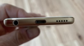 Mint
													Apple iPod Touch 7th Gen - Wi-Fi, Gold, 256 GB, photo 2 of 6