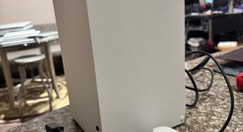 Mint
													Xbox Series X (2020) - Robot White, 1 TB, All-Digital, photo 2 of 6
