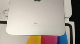 Mint
													Apple iPad 10th Gen - Wi-Fi, Silver, 64 GB, A2696, photo 4 of 9