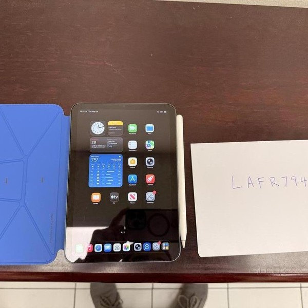 Apple iPad Mini (6th Gen) - Wi-Fi, 256 GB, Gray, A2567