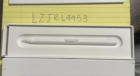 Mint
													Apple Pencil 3rd Gen (USB-C), photo 1 of 5