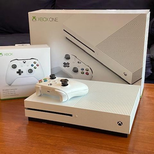 Xbox One S (2016) - White, 500 GB
