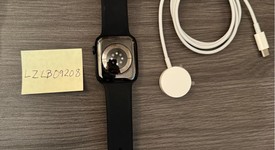 Good
													Apple Watch Series 9 45mm - Unlocked, Midnight, A2984 - Cellular, Aluminum, photo 3 of 5