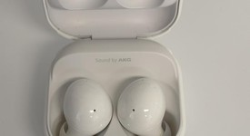 Used
													Samsung Galaxy Buds2 - White, SM-R177, photo 3 of 5