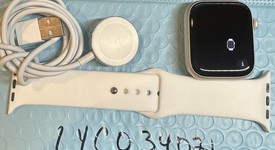 Good
													Apple Watch Series 7 45mm - Unlocked, Starlight, A2477 - Cellular, Aluminum, photo 5 of 56