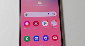 Mint
													Samsung Galaxy S10e - Unlocked, White, 128 GB, 6 GB, SM-G970U1, photo 1 of 8