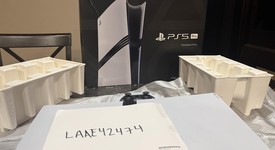 Mint
													PlayStation 5 Pro (2024) - White, 2 TB, photo 1 of 7
