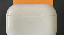 Used
													Apple AirPods Pro 1st Gen - Wireless Case, photo 2 of 5