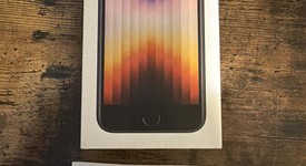 New
													Apple iPhone SE 3rd Gen 2022 - Unlocked, Midnight, 64 GB, A2595, photo 1 of 4