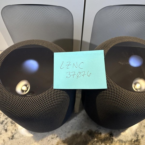 Apple HomePod 1st Gen - Gray