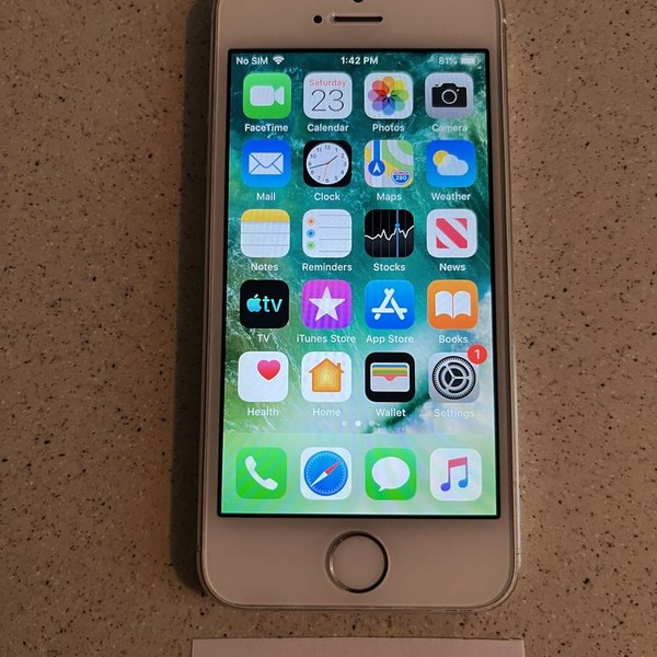 Apple iPhone 5S - Unlocked, 16 GB, Silver, A1533
