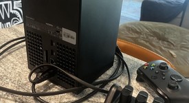 Mint
													Xbox Series X (2020) - Black, 1 TB, standard, photo 3 of 7