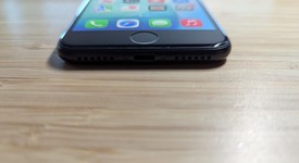 Good
													Apple iPhone SE 3rd Gen 2022 - Unlocked, Midnight, 128 GB, A2595, photo 4 of 16