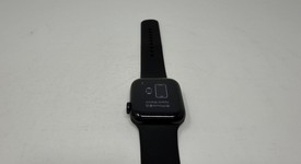 Good
													Apple Watch SE 2nd Gen 40mm - Midnight, A2722 - GPS, Aluminum, photo 4 of 6