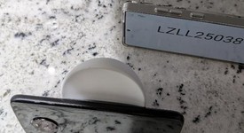 Mint
													Moto X4 - Unlocked, Black, 32 GB, 3 GB, Android One, photo 4 of 5