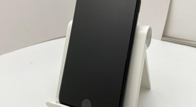 Fair
													Apple iPhone SE 2nd Gen 2020 - Unlocked, Black, 64 GB, A2275, photo 2 of 9