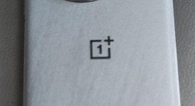 Mint
													OnePlus 13 - Unlocked, Black Eclipse, 256 GB, 12 GB, photo 2 of 8