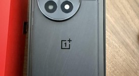 Mint
													OnePlus 13 - Unlocked, Black Eclipse, 512 GB, 16 GB, photo 3 of 11