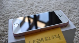 Good
													Apple iPhone SE 1st Gen 2016 - Unlocked, Rose Gold, 32 GB, A1723, photo 3 of 12