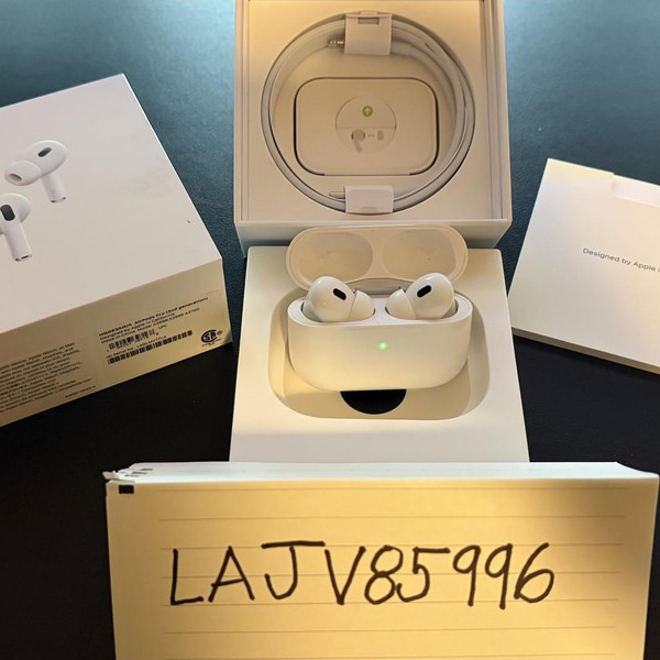 Apple AirPods Pro 2 - Lightning