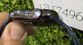 Good
													Apple Watch Series 6 44mm - Unlocked, Graphite, A2294 - Cellular, Stainless Steel, photo 3 of 13