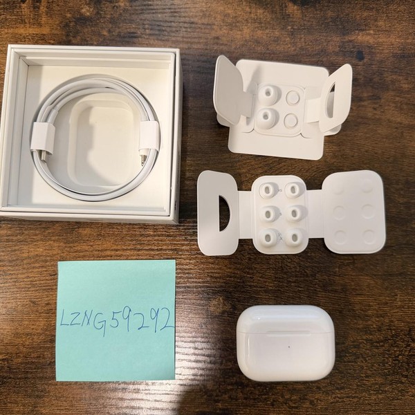 Apple AirPods Pro 2 - Lightning