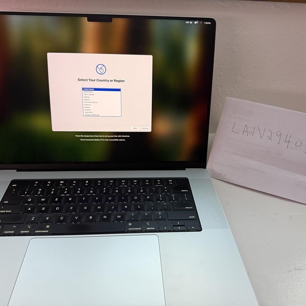 MacBook Pro 2021 - 16 inch - 1 TB, Silver, 32 GB, Apple M1 Pro 10-core