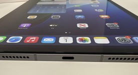 Mint
													Apple iPad Pro 11" 4th Gen 2022 - Unlocked, Gray, 256 GB, photo 5 of 9