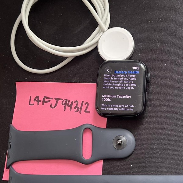 Apple Watch SE (3rd Gen) 44mm - Unlocked, Midnight, A3328 - Cellular