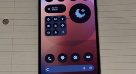 Mint
													CMF Phone 1 - Unlocked, Light Green, 256 GB, 8 GB, photo 1 of 7