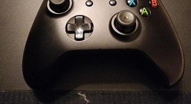 Good
													Xbox One X (2017) - Black, Standard, photo 5 of 16