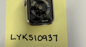 Mint
													Apple Watch Series 5 40mm - Unlocked, Silver, A2094 Cellular, Stainless Steel, photo 2 of 6